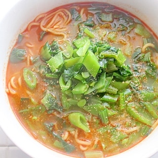 【袋麺を簡単アレンジ】野菜たっぷり緑のタンタンメン